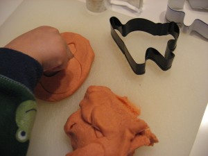 Pumpkin playdough 009 Pumpkin playdough 009