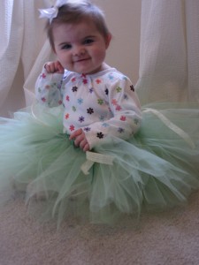 Easy DIY Baby Tutu Tutorial