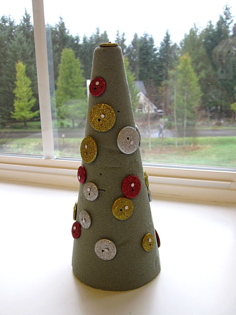 button christmas tree