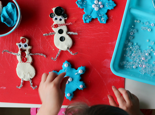 winter play dough for preschool fine motor pincer grasp