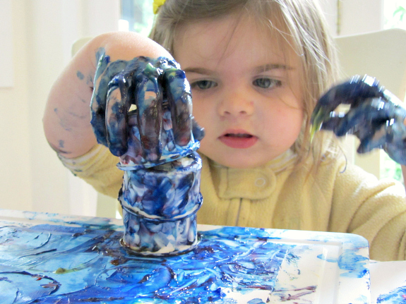 toddler finger painting