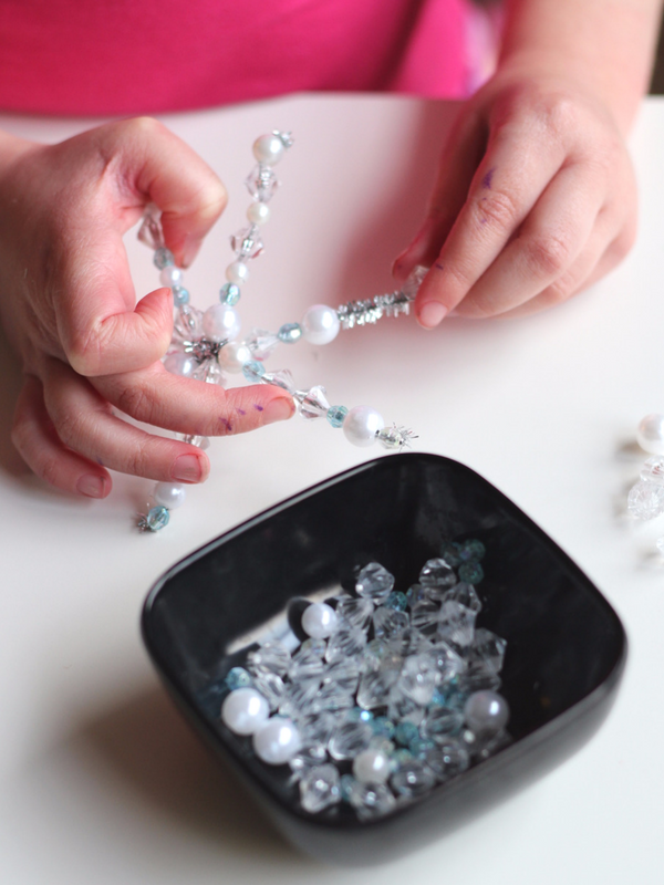how-to-make-a-beaded-snowflake-ornaments